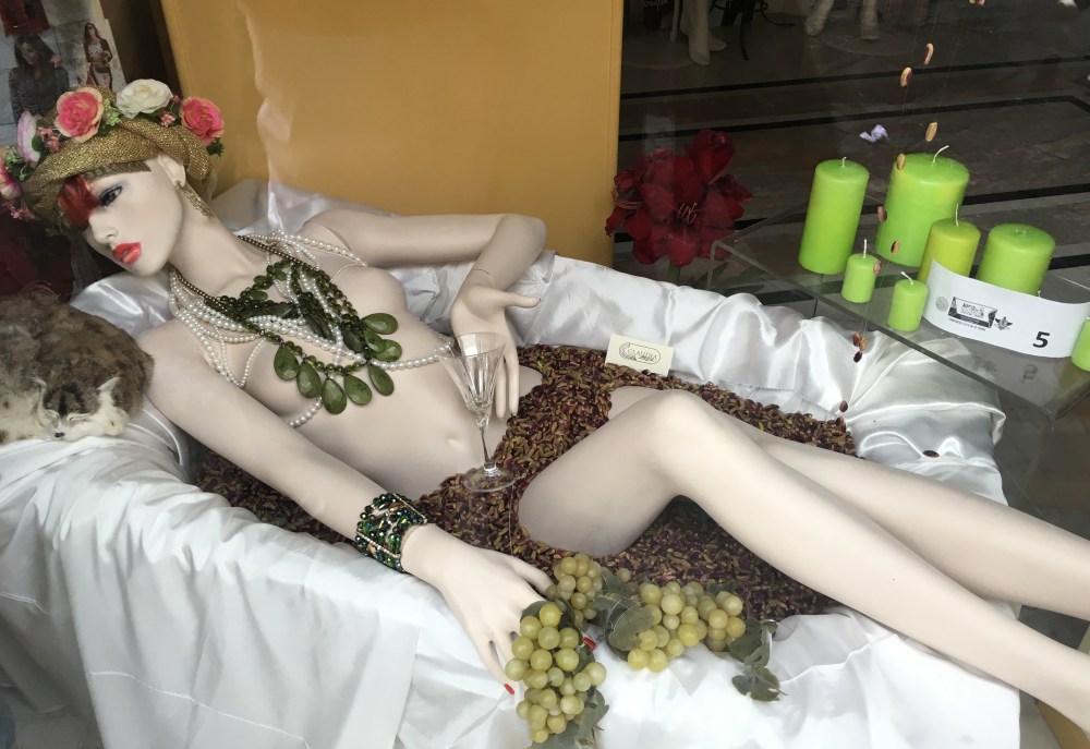 the fidgety foodie_pistachio festival in Bronte Sicily